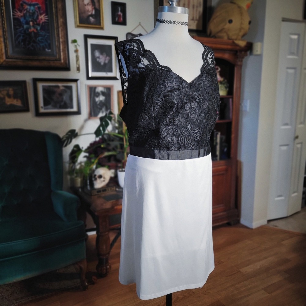 Lily Rose Dress Womens 24 Black Lace White‎ Skirt Cocktail Party Formal NWT New